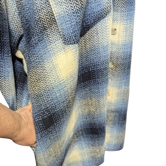 DAVI & DANI Blue/White Chevron Plaid Long Jacket/Duster Shacket - Picture 8 of 12